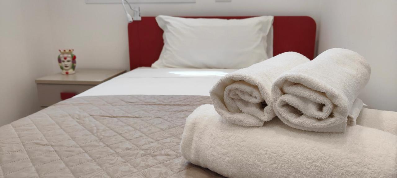 Casa Vacanze Rainbow, Siracusa Syracuse Eksteriør billede